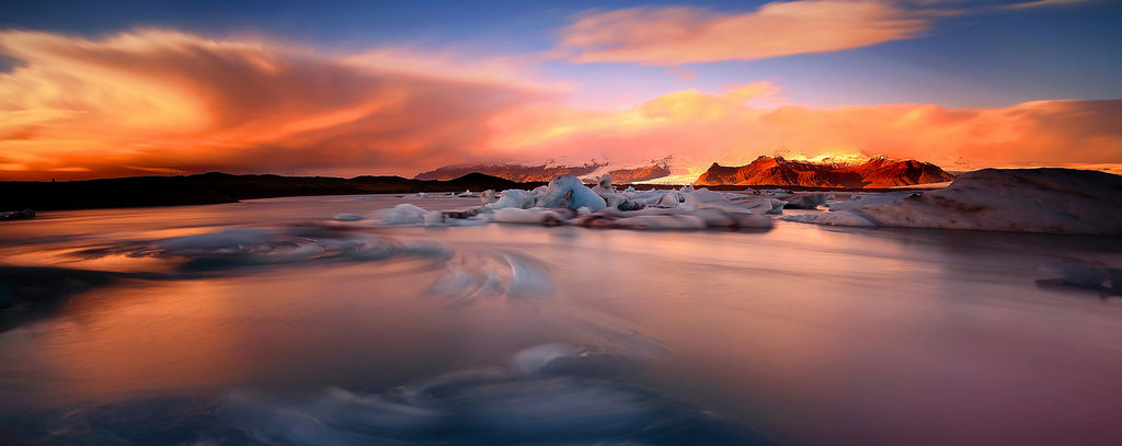 Jökulsárlón at sunset