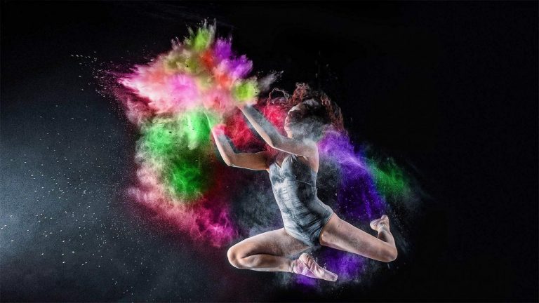 Contest fotografico domiad2: la danzatrice nella nube di pigmenti